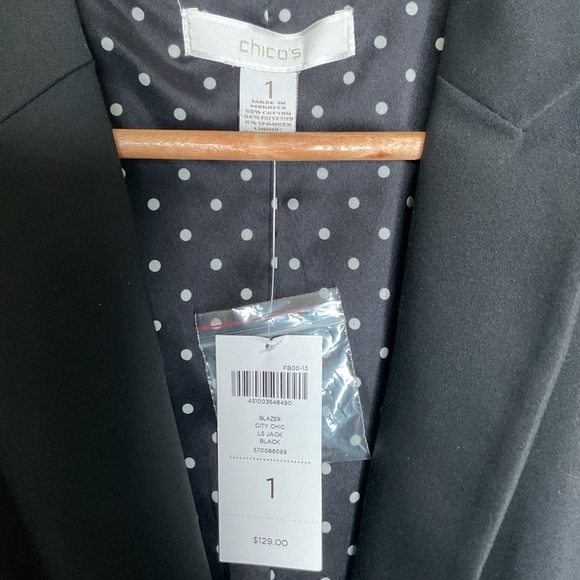 Chico's black blazer, jacket, 3 button sleeve, 2 button at closure, size Medium - Picture 2 of 5
